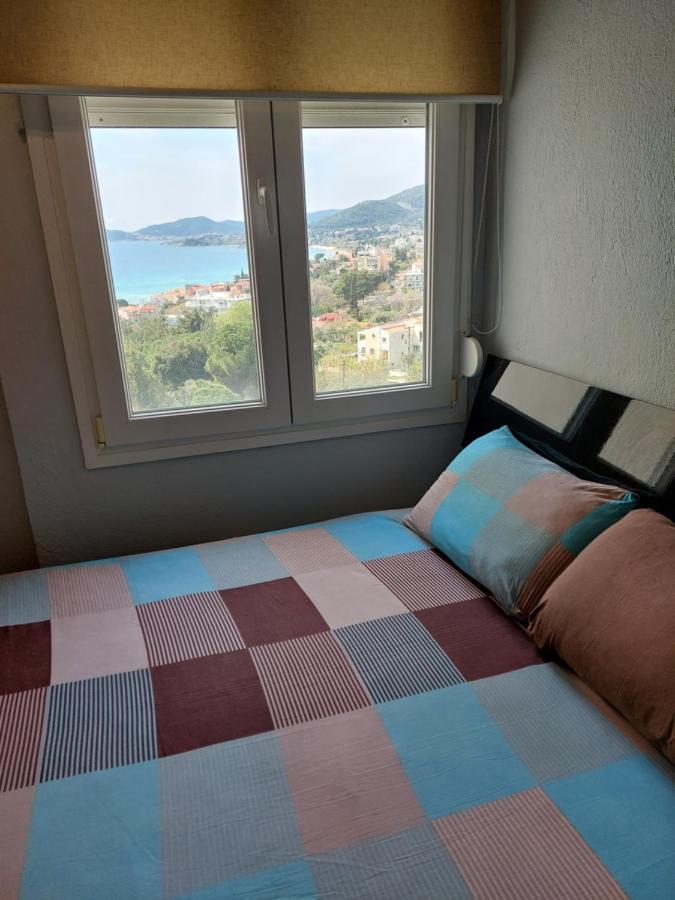 Bright View Apartment Palaiontsiflikion Exterior foto