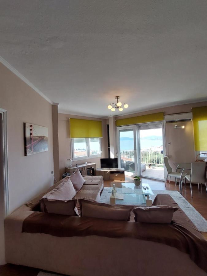 Bright View Apartment Palaiontsiflikion Exterior foto